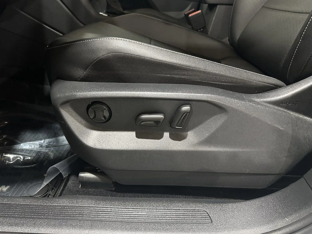 2019 Volkswagen Tiguan SE - Photo 16