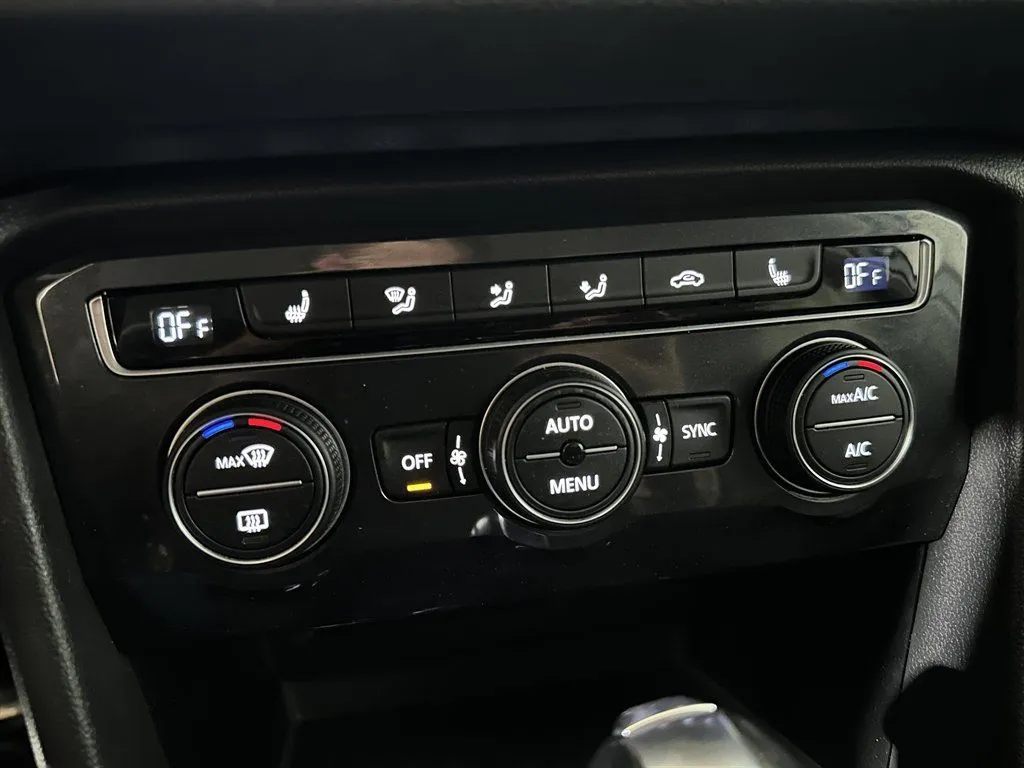 2019 Volkswagen Tiguan SE - Photo 21