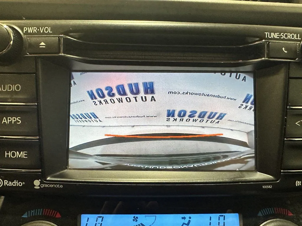 2017 Toyota RAV4 XLE - Photo 20