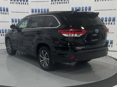 More photos of 2018 Toyota Highlander XLE at Hudson Autoworks, NC