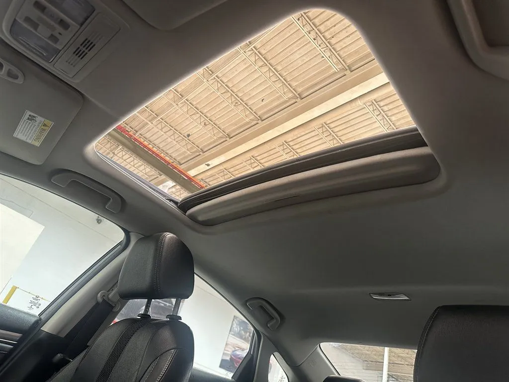 2020 Honda Civic Touring - Photo 23