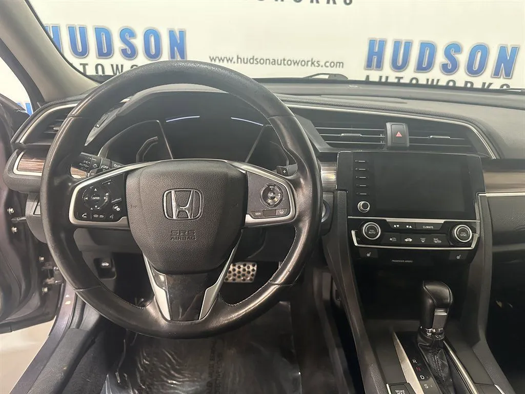 2020 Honda Civic Touring - Photo 19