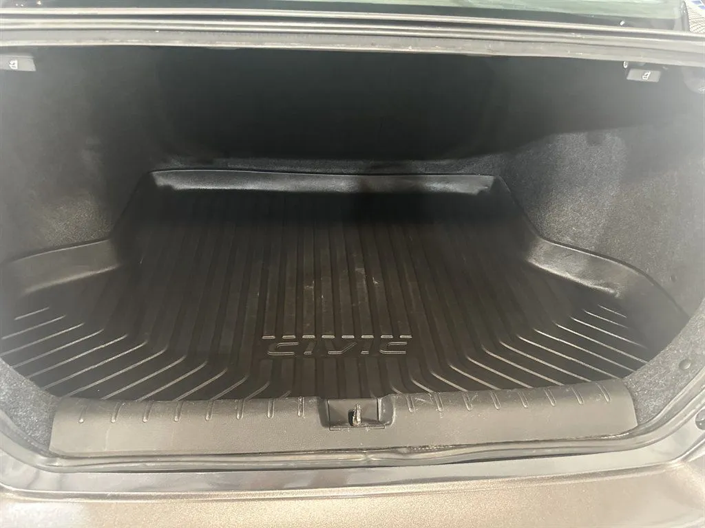 2020 Honda Civic Touring - Photo 33