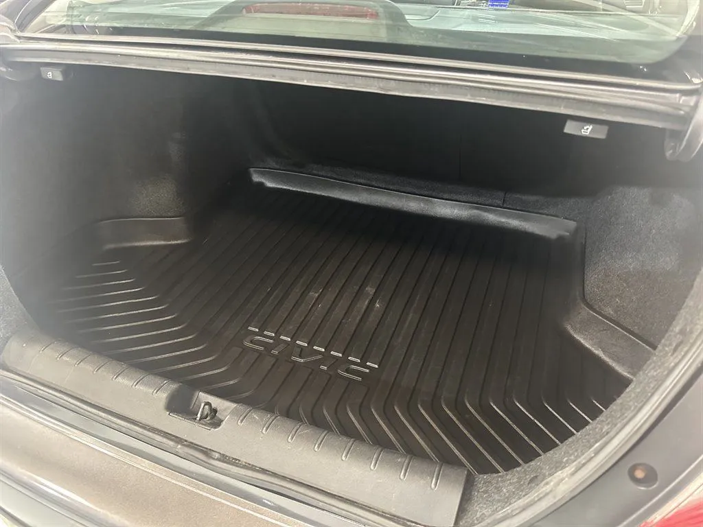 2020 Honda Civic Touring - Photo 34