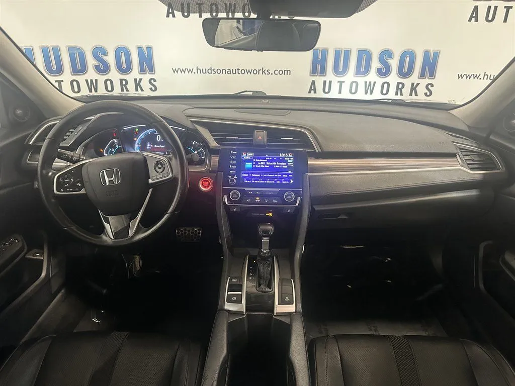 2020 Honda Civic Touring - Photo 24