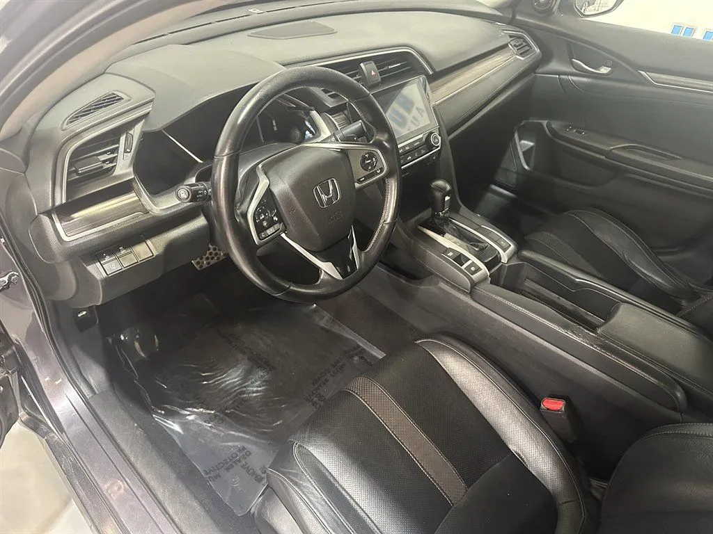 2020 Honda Civic Touring - Photo 18