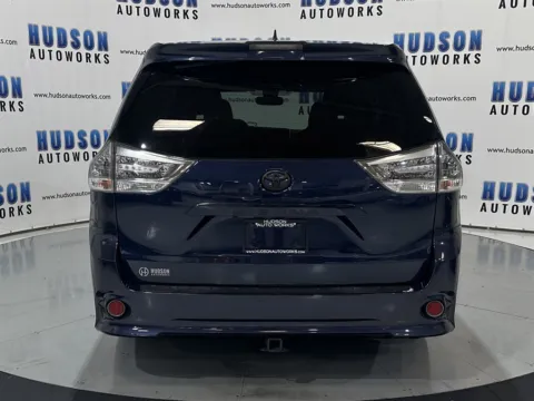 More photos of 2019 Toyota Sienna SE at Hudson Autoworks, NC