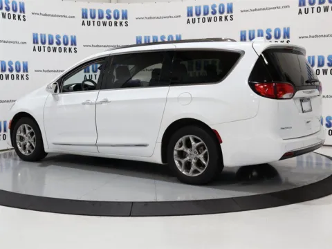 More photos of 2019 Chrysler Pacifica Limited at Hudson Autoworks Sales, NC