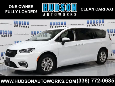 Photos of 2019 Chrysler Pacifica Limited for sale in Greensboro, NC at Hudson Autoworks Sales