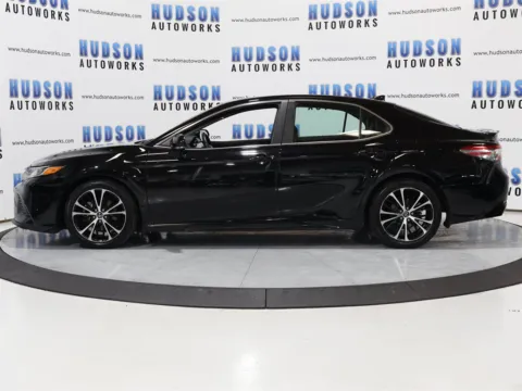 Another view of 2018 Toyota Camry SE for sale in Greensboro, NC at Hudson Autoworks