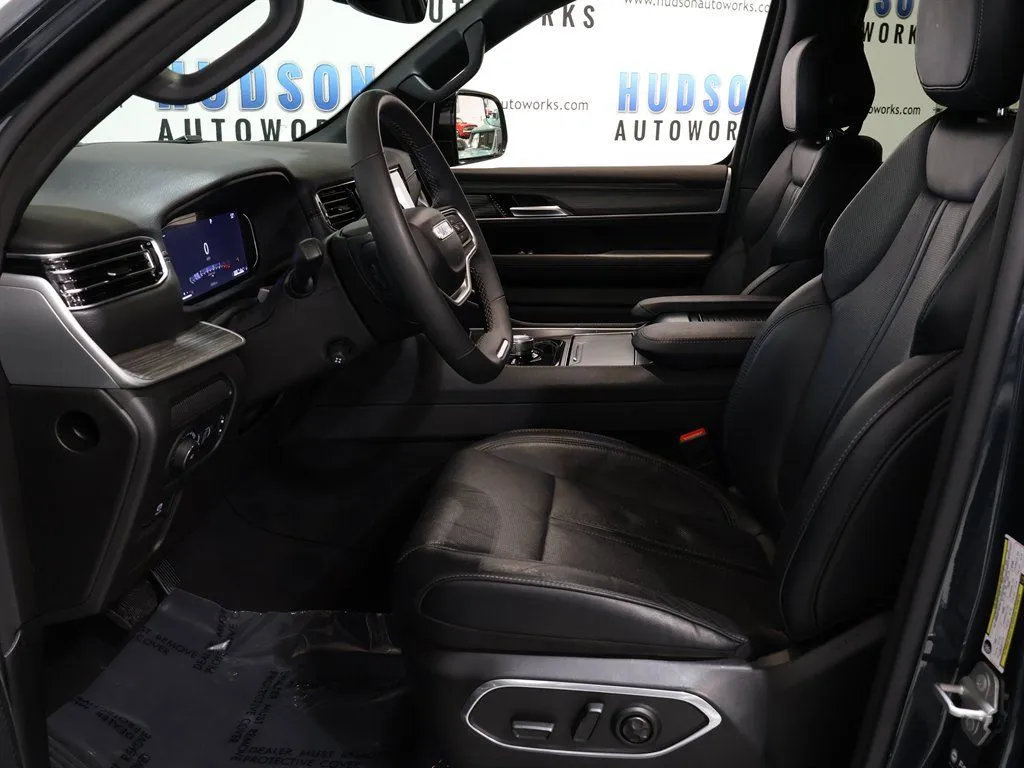 2024 Jeep Wagoneer Series III - Photo 12
