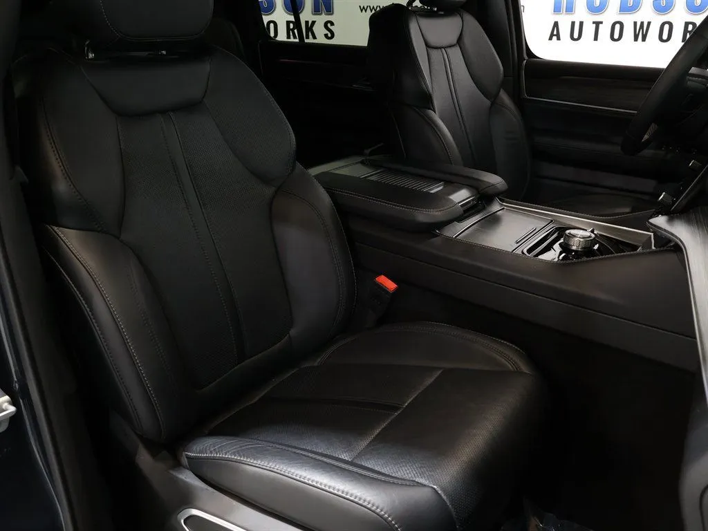 2024 Jeep Wagoneer Series III - Photo 30
