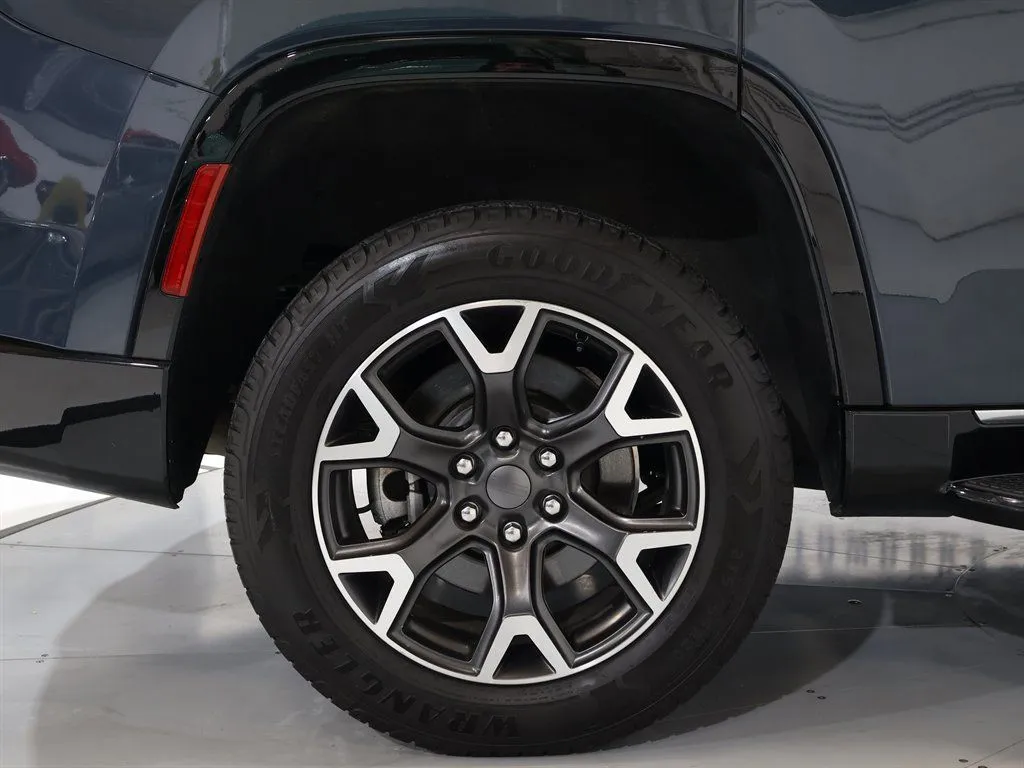 2024 Jeep Wagoneer Series III - Photo 39