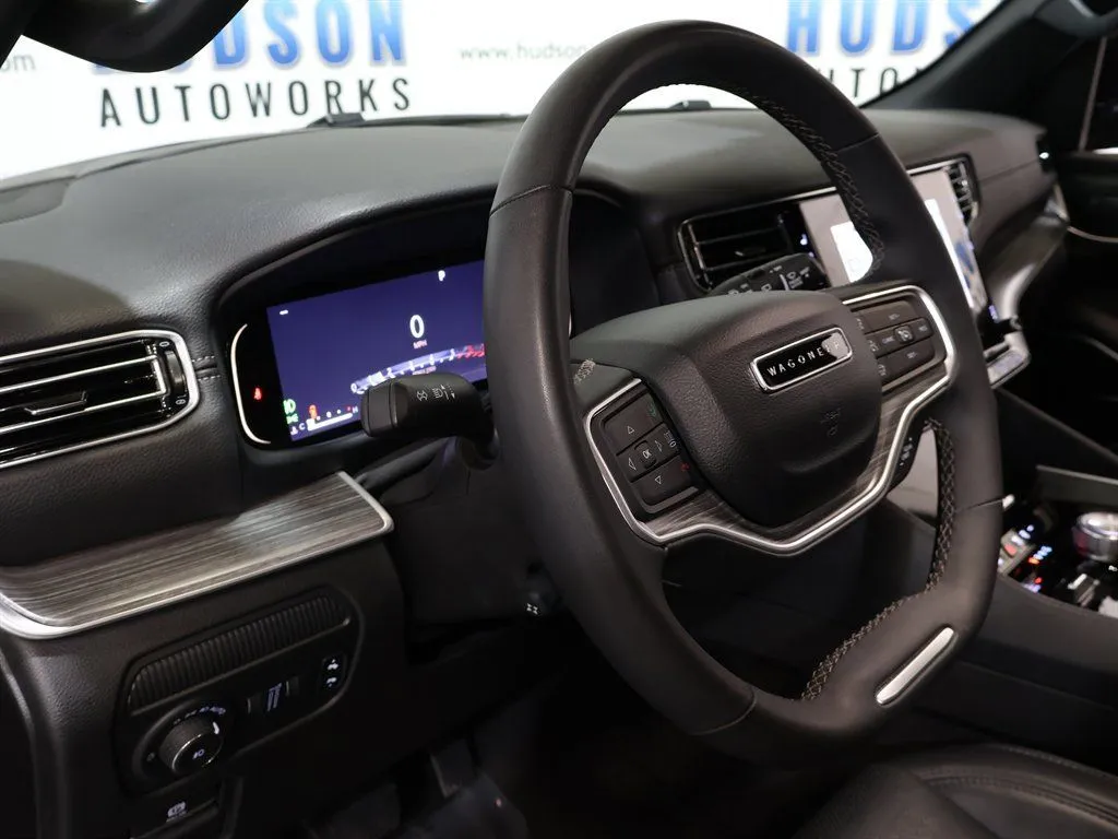 2024 Jeep Wagoneer Series III - Photo 15