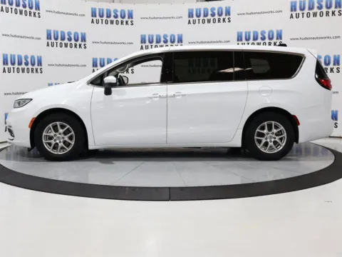 Another view of 2023 Chrysler Pacifica Touring L for sale in Greensboro, NC at Hudson Autoworks Sales
