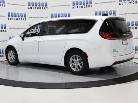More photos of 2023 Chrysler Pacifica Touring L at Hudson Autoworks, NC