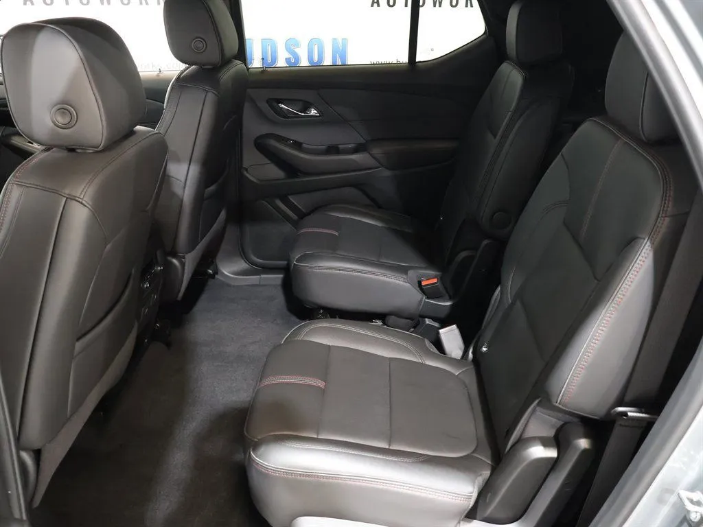 2023 Chevrolet Traverse RS - Photo 24