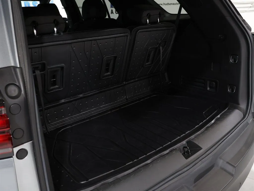 2023 Chevrolet Traverse RS - Photo 36