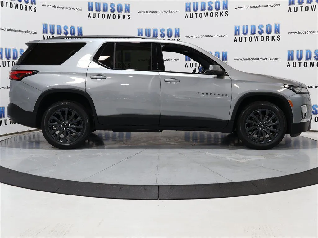 2023 Chevrolet Traverse RS - Photo 7