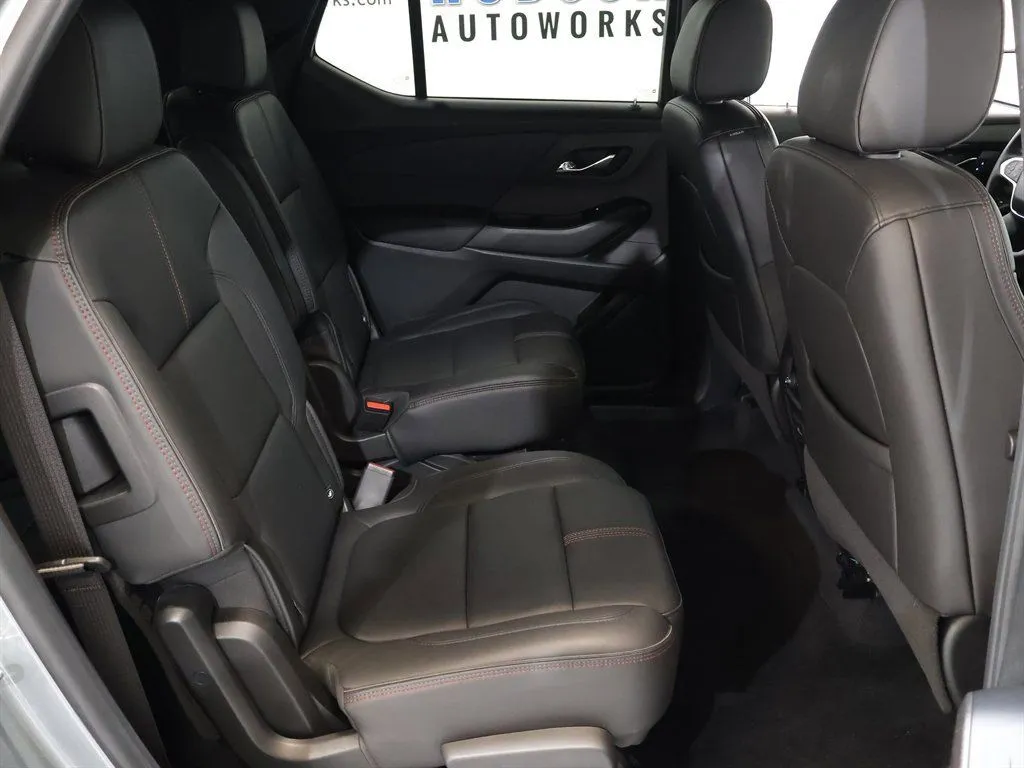 2023 Chevrolet Traverse RS - Photo 25