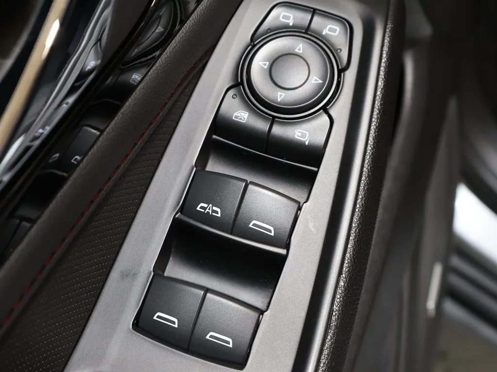 2023 Chevrolet Traverse RS - Photo 11