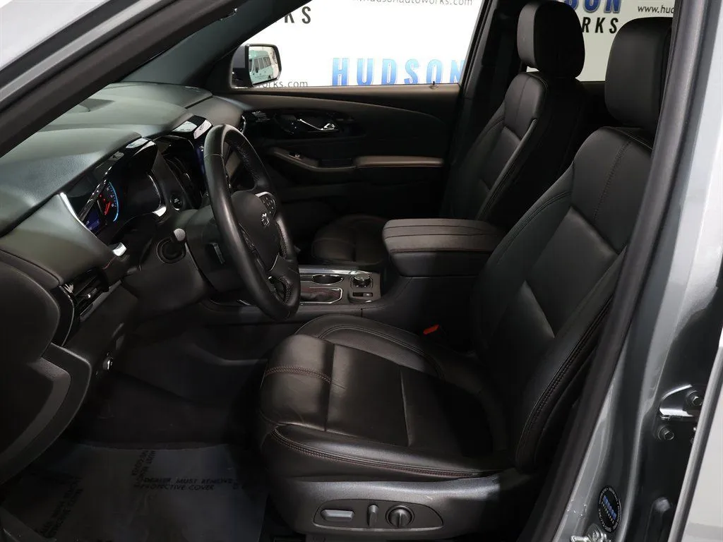 2023 Chevrolet Traverse RS - Photo 13