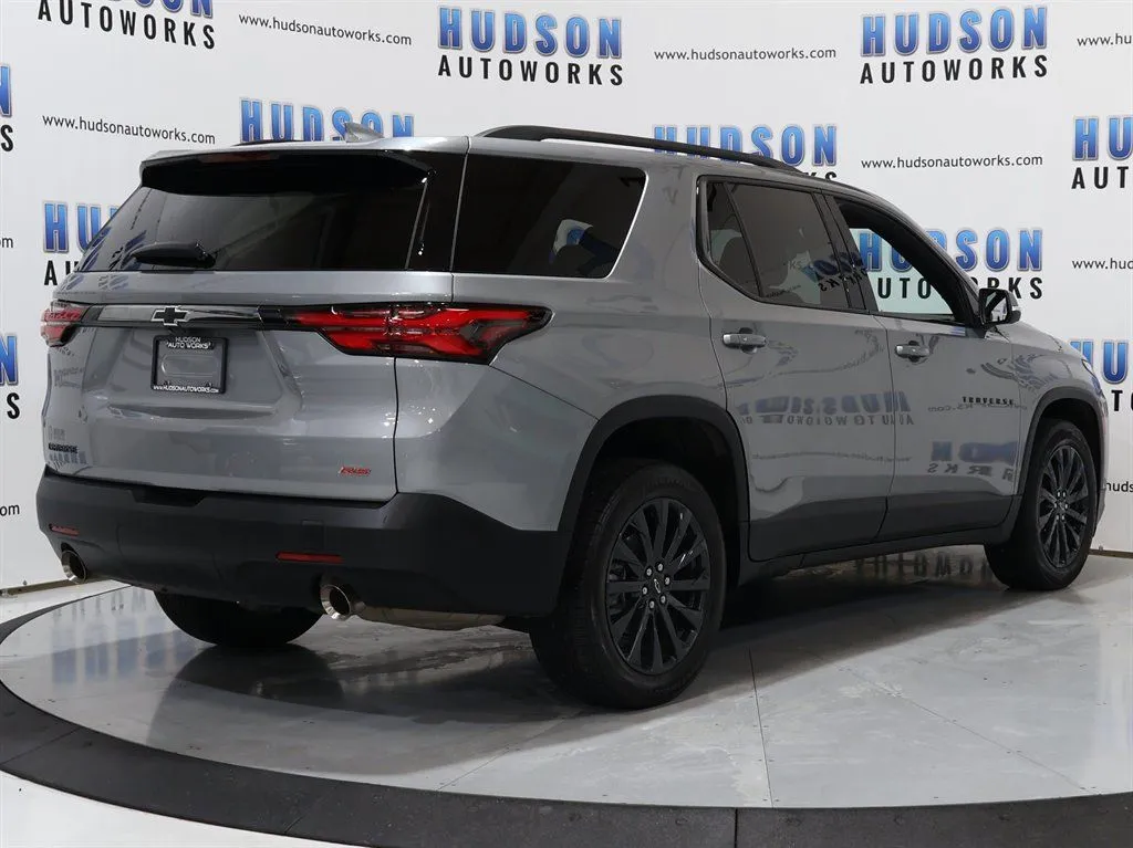 2023 Chevrolet Traverse RS - Photo 6