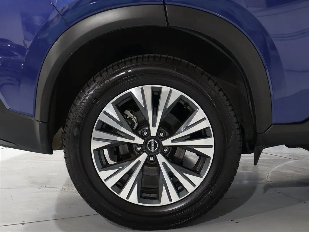 2023 Nissan Rogue SV - Photo 34