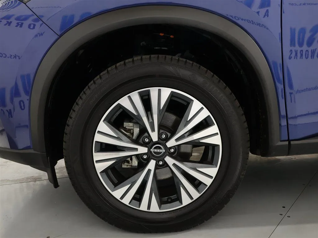2023 Nissan Rogue SV - Photo 36
