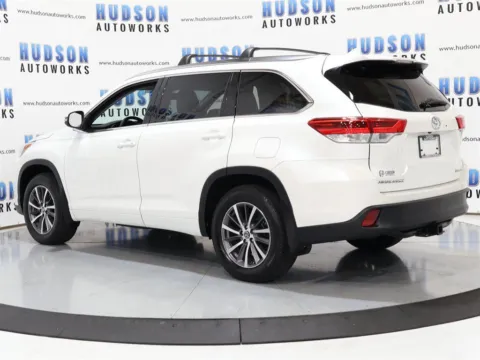 More photos of 2017 Toyota Highlander XLE at Hudson Autoworks, NC