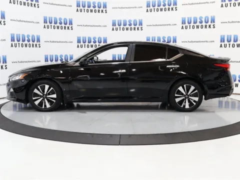 Another view of 2022 Nissan Altima 2.5 SV for sale in Greensboro, NC at Hudson Autoworks