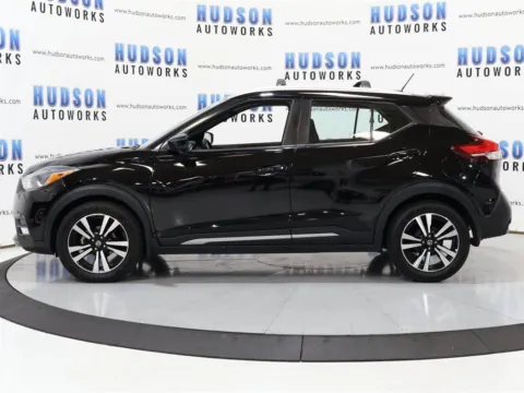 More photos of 2019 Nissan Kicks SR at Hudson Autoworks Sales, NC