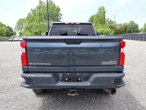 More photos of 2020 Chevrolet Silverado 3500HD High Country at Hudson Autoworks, NC