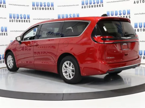 More photos of 2024 Chrysler Pacifica Touring L at Hudson Autoworks, NC