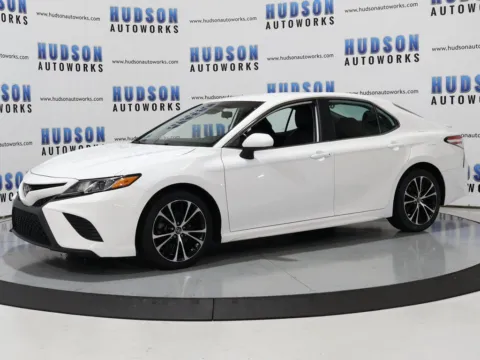Photos of 2020 Toyota Camry SE for sale in Greensboro, NC at Hudson Autoworks