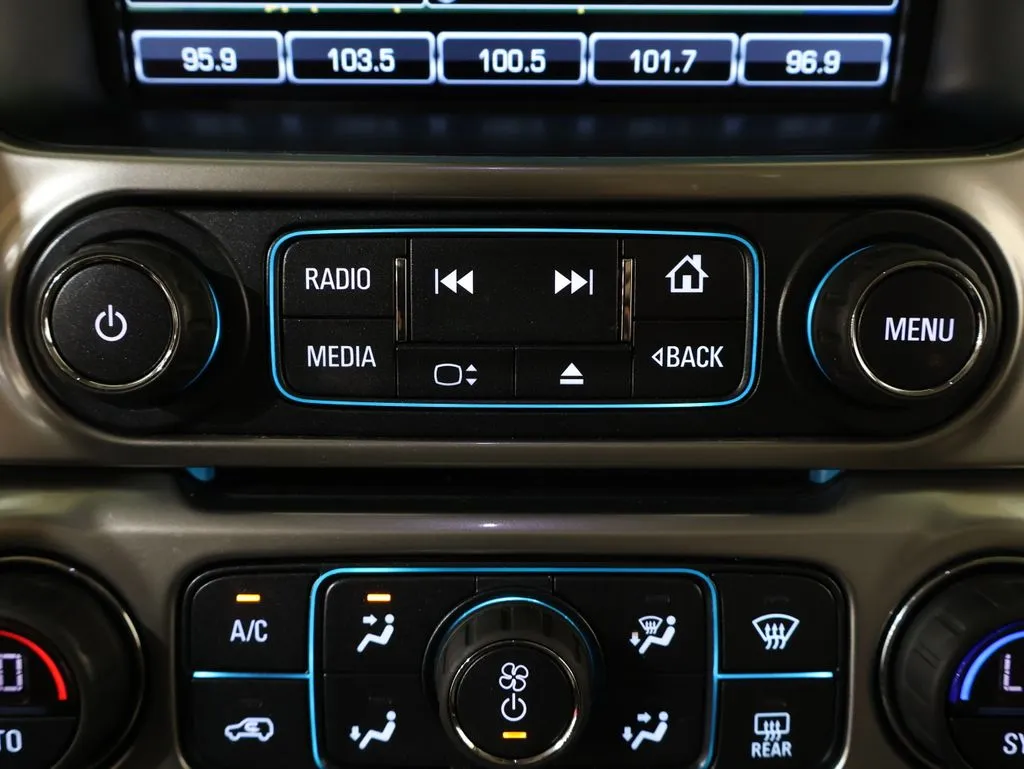 2018 Chevrolet Tahoe Premier - Photo 21