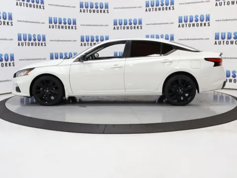 Another view of 2022 Nissan Altima 2.5 SR for sale in Greensboro, NC at Hudson Autoworks Sales