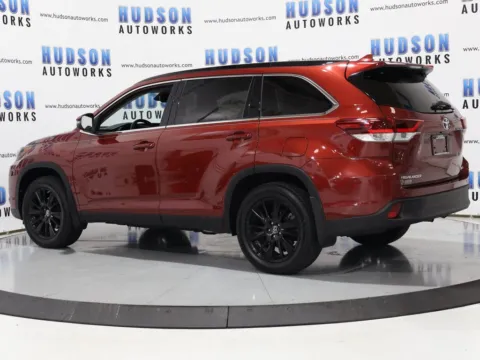 More photos of 2019 Toyota Highlander SE at Hudson Autoworks Sales, NC