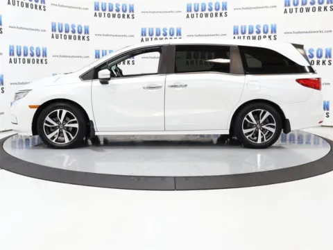 Another view of 2022 Honda Odyssey Touring for sale in Greensboro, NC at Hudson Autoworks Sales