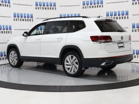 More photos of 2021 Volkswagen Atlas 3.6L V6 SE w/Technology at Hudson Autoworks Sales, NC