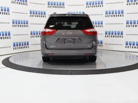 More photos of 2018 Toyota Sienna XLE at Hudson Autoworks Sales, NC