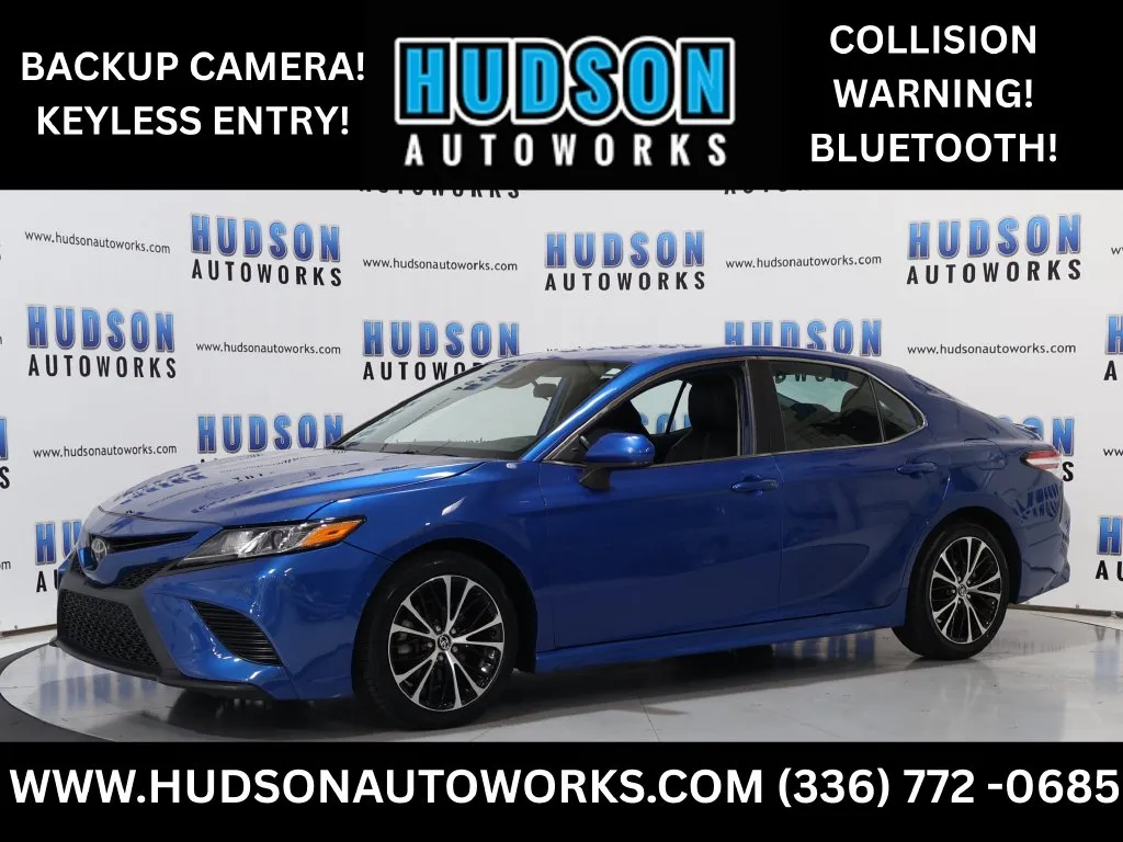 2020 Toyota Camry SE