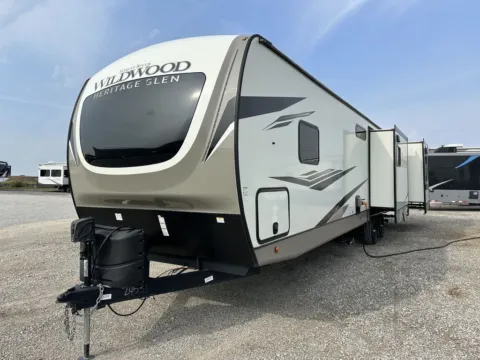 More photos of 2023 Forest River Wildwood HERITAGE GLEN 310BHI at Liberty Trail RV - Denton, TX