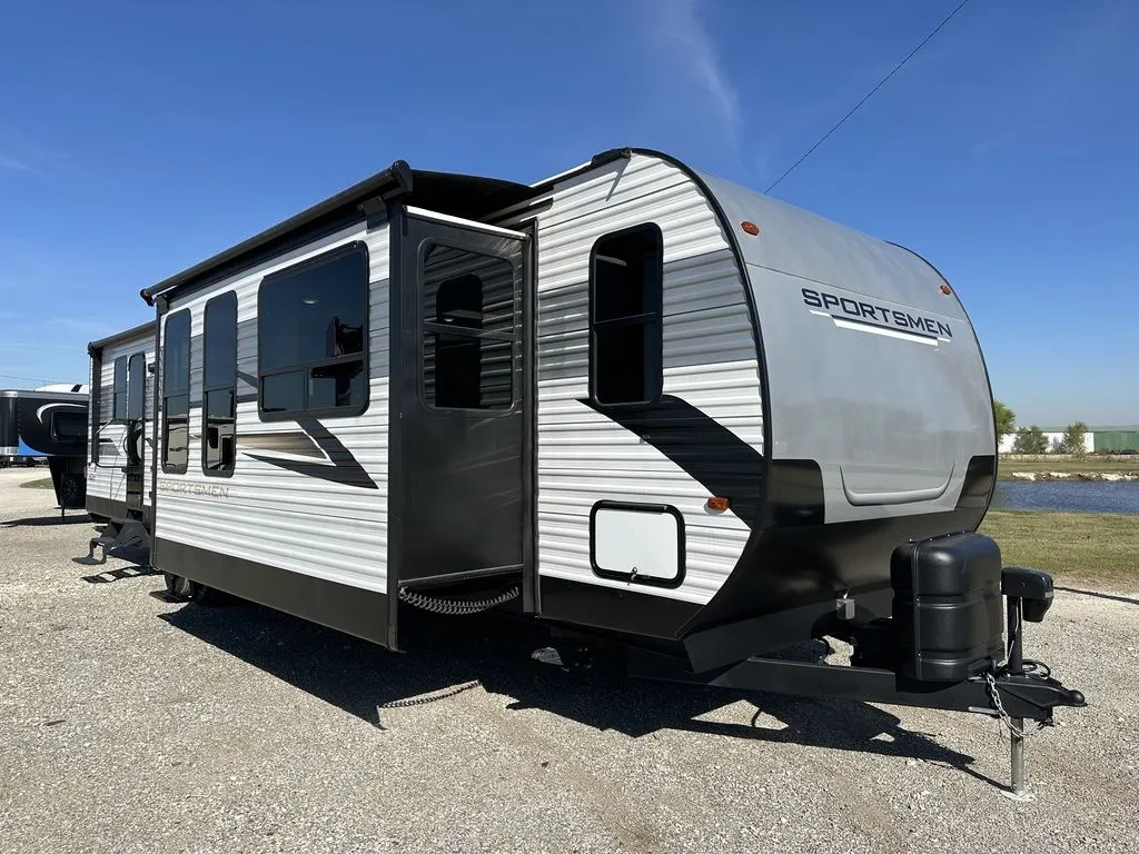 Unknown 2024 Kz Rv Sportsmen 363FL for sale in Valley View, TX