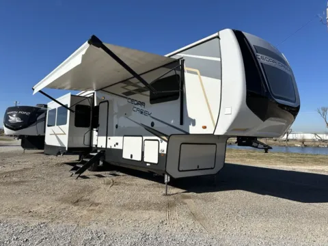 Unknown 2022 Forest River Cedar Creek 360RL for sale in Valley View, TX