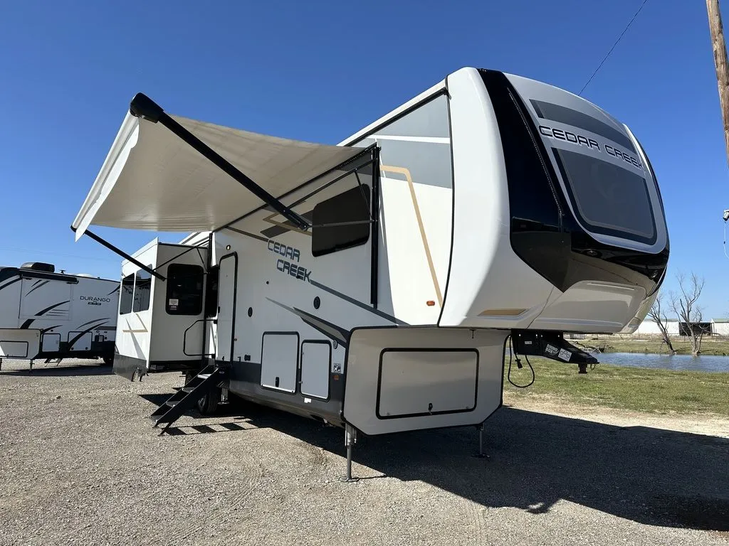 Unknown 2022 Forest River Cedar Creek 360RL for sale in Valley View, TX