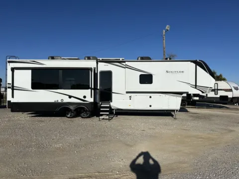 Another view of 2025 Grand Design Solitude 417KB for sale in Valley View, TX at Liberty Trail RV - Denton