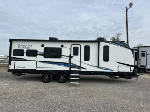 Unknown 2024 Coachmen Freedom Express 274RKS for sale in Valley View, TX