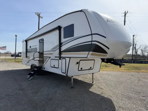 Photos of 2026 Dutchmen Astoria 298BH for sale in Valley View, TX at Liberty Trail RV - Denton