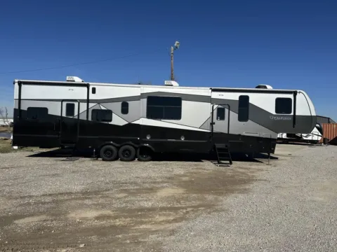 Photos of 2026 Keystone RV Impact 418 CUSTOM PAINT for sale in Valley View, TX at Liberty Trail RV - Denton